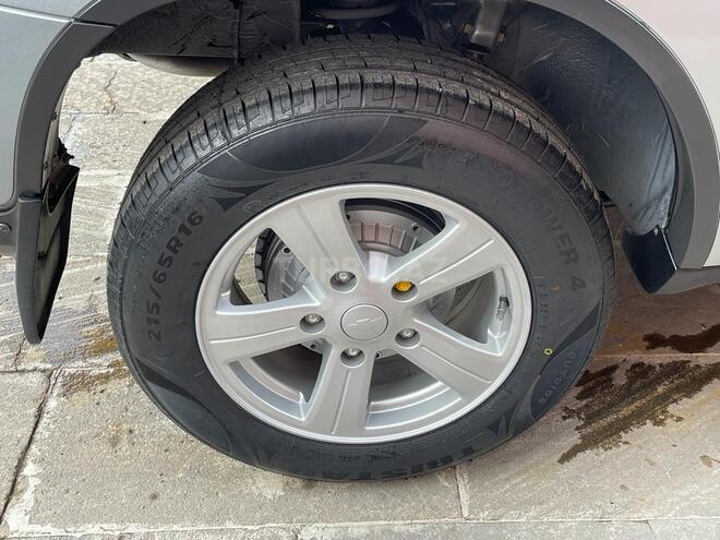 Chevrolet Niva 2016, 24,800 km - 1.7 l - Bakı