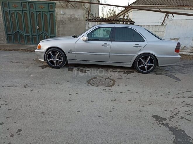 Mercedes C 200 1999, 326,784 km - 2.0 l - Xaçmaz
