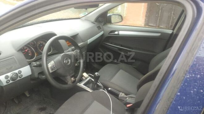 Opel Astra 2004, 192,000 km - 1.4 l - Gəncə
