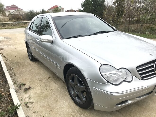 Mercedes C 200 2000, 465,432 km - 2.0 l - Tovuz