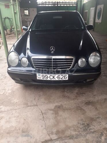 Mercedes E 240 2000, 243,000 km - 2.4 l - Beyləqan