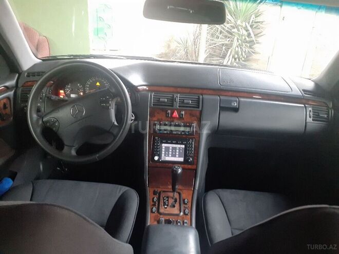 Mercedes E 240 2000, 243,000 km - 2.4 l - Beyləqan