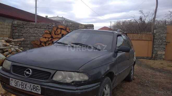Opel Astra 1996, 290,469 km - 1.6 l - Zaqatala