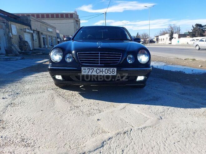 Mercedes E 270 1999, 311,563 km - 2.7 л - Bakı