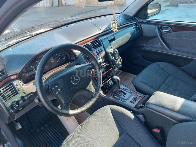 Mercedes E 270 1999, 311,563 km - 2.7 л - Bakı