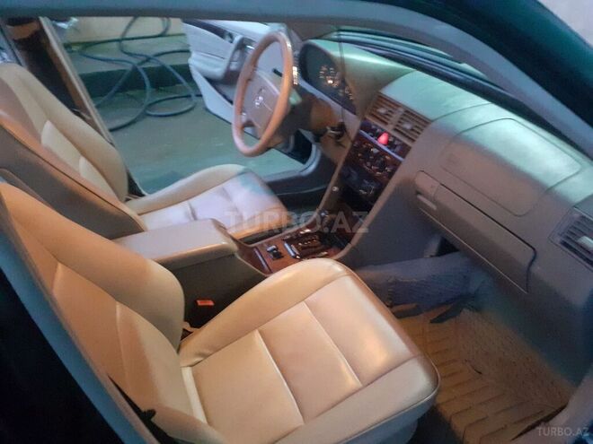 Mercedes C 220 1998, 176,000 km - 2.3 l - Bərdə