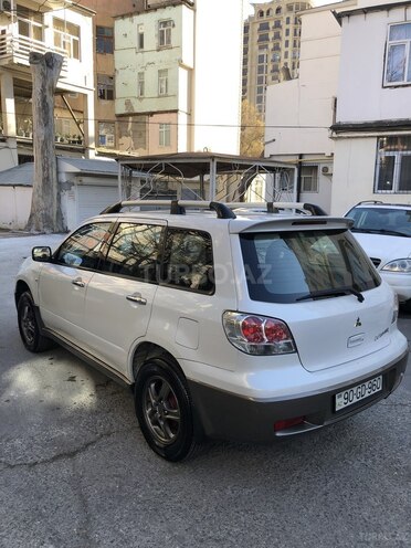 Mitsubishi Outlander 2003, 327,400 km - 2.4 l - Bakı