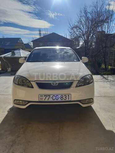 Daewoo Gentra 2014, 300,000 km - 1.5 l - Şəki