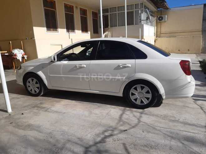Daewoo Gentra 2014, 300,000 km - 1.5 l - Şəki