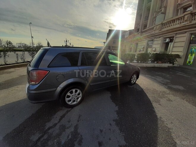 Opel Astra 2005, 242,000 km - 1.4 l - Bakı