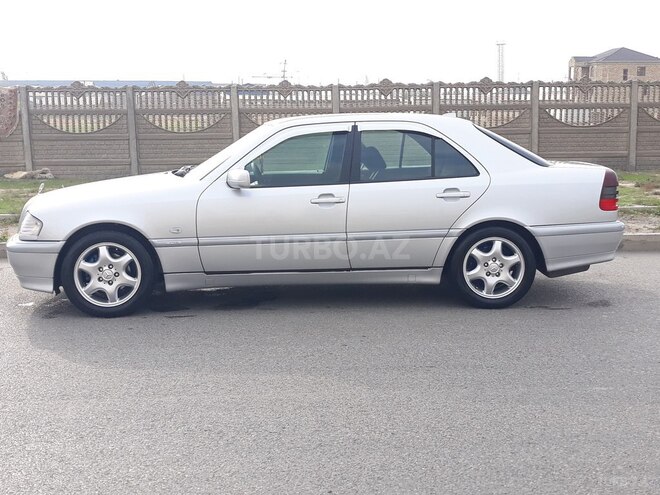 Mercedes C 220 1998, 585,634 km - 2.2 l - Bakı