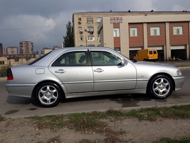 Mercedes C 220 1998, 571,382 km - 2.2 l - Bakı