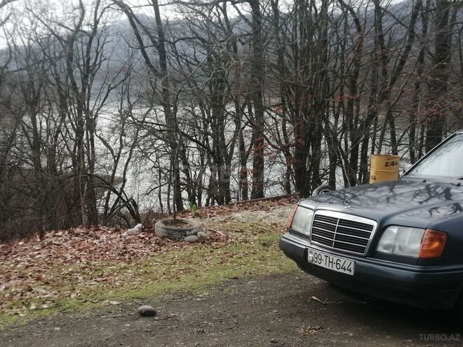 Mercedes E 220 1994, 370,000 km - 2.2 л - Bakı
