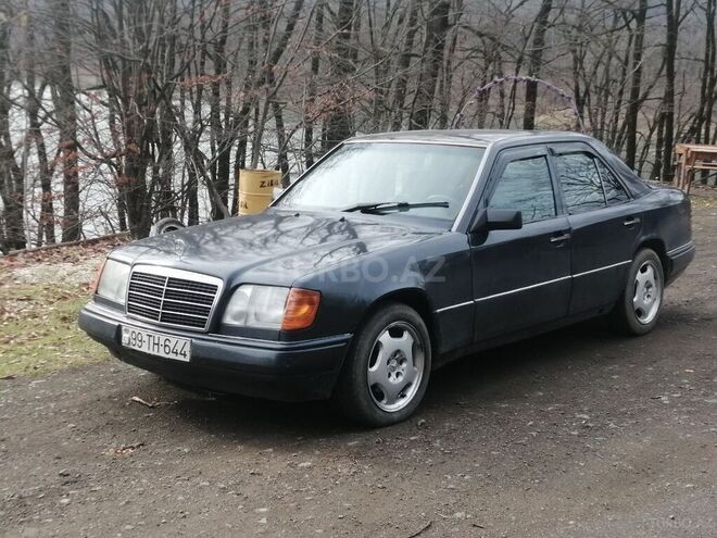 Mercedes E 220 1994, 370,000 km - 2.2 л - Bakı