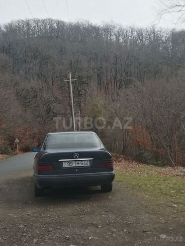 Mercedes E 220 1994, 370,000 km - 2.2 л - Bakı