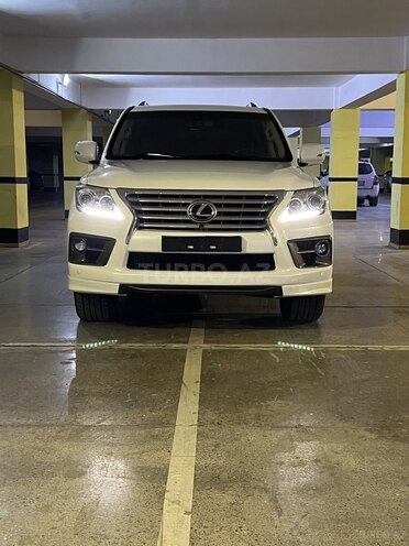 Lexus LX 570 2014, 100,000 km - 5.7 l - Bakı
