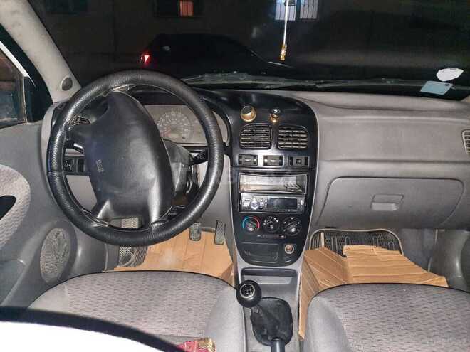 Kia Rio 2002, 200,000 km - 1.6 l - Şirvan