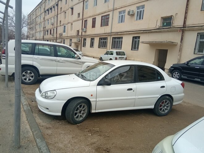 Kia Rio 2002, 200,000 km - 1.6 l - Şirvan