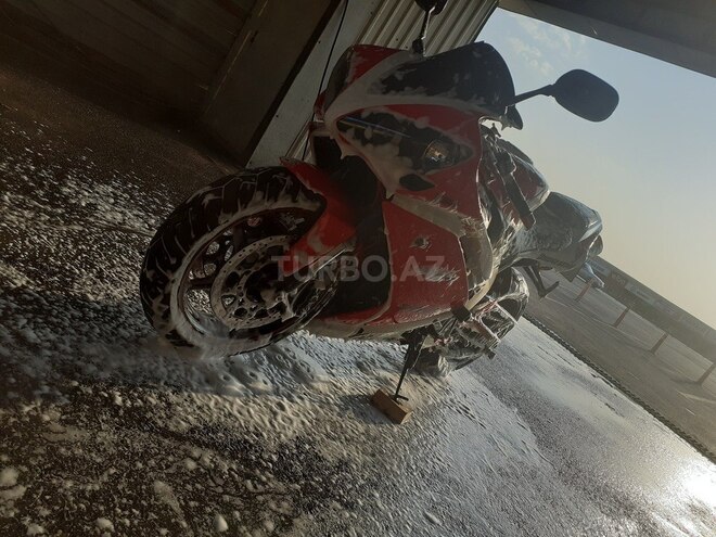 Yamaha YZF-R1 2008, 56,000 km - 1.0 l - Bakı