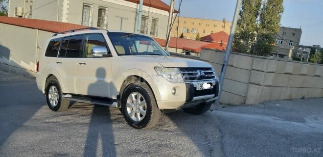 Mitsubishi Pajero 2010, 206,000 km - 3.5 l - Bakı