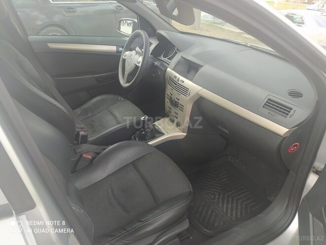 Opel Astra 2008, 173,000 km - 1.3 l - Bakı