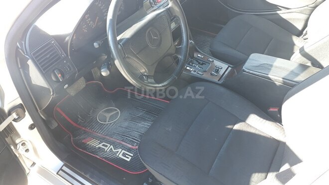 Mercedes C 200 1998, 260,200 km - 2.0 l - Gəncə