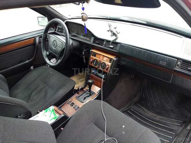Mercedes E 300 1993, 53,000 km - 3.0 l - Bakı