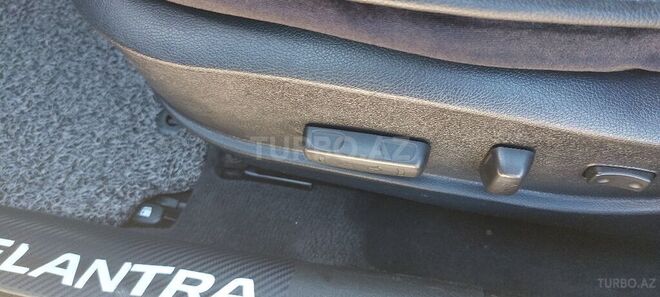 Hyundai Elantra 2014, 173,809 km - 1.8 l - Bakı