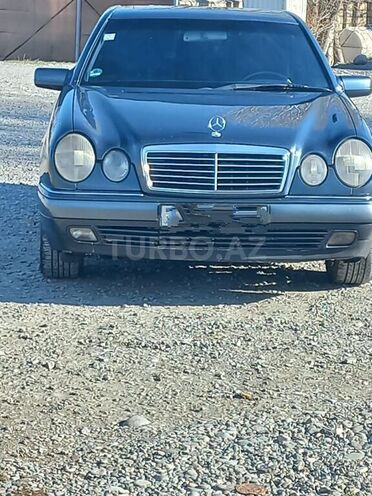 Mercedes E 220 1999, 390,000 km - 2.2 l - Bakı