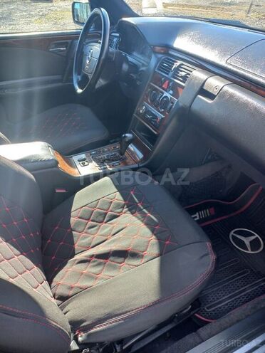 Mercedes E 220 1999, 390,000 km - 2.2 l - Bakı