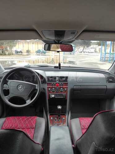 Mercedes C 220 1999, 430,000 km - 2.2 l - Bakı