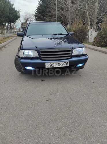 Mercedes C 220 1999, 430,000 km - 2.2 l - Bakı