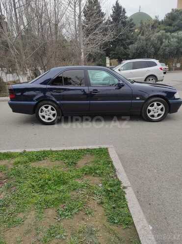 Mercedes C 220 1999, 430,000 km - 2.2 l - Bakı