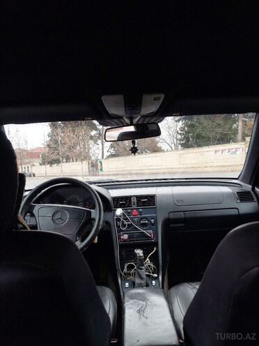 Mercedes C 230 1997, 300,000 km - 2.3 l - İmişli