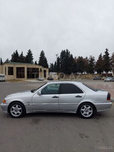 Mercedes C 230 1997, 300,000 km - 2.3 l - İmişli