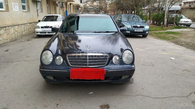 Mercedes E 270 1999, 405,834 km - 2.7 л - Bakı