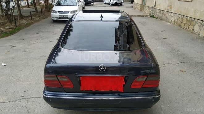 Mercedes E 270 1999, 405,834 km - 2.7 л - Bakı