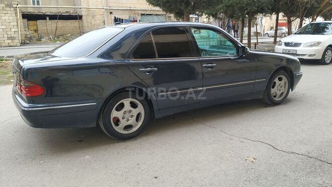Mercedes E 270 1999, 405,834 km - 2.7 л - Bakı