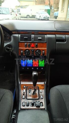 Mercedes E 270 1999, 405,834 km - 2.7 л - Bakı
