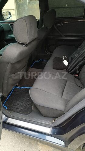Mercedes E 270 1999, 405,834 km - 2.7 л - Bakı
