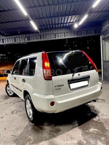 Nissan X-Trail 2010, 195,000 km - 2.5 l - Bakı