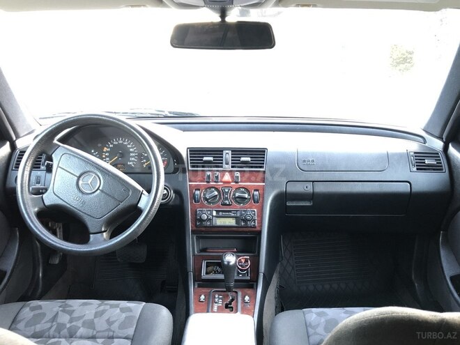 Mercedes C 180 1999, 220,000 km - 1.8 l - Gəncə