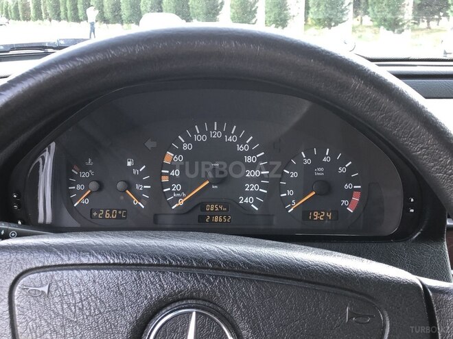 Mercedes C 180 1999, 220,000 km - 1.8 l - Gəncə