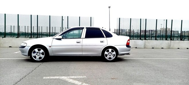 Opel Vectra 1997, 357,000 km - 2.0 l - Bakı