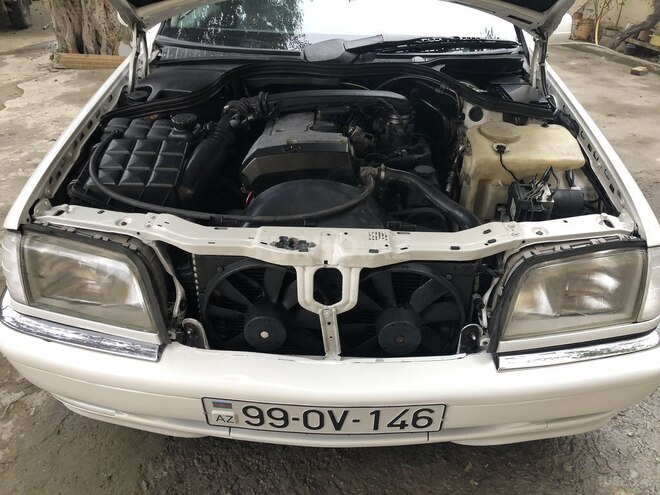 Mercedes C 230 1999, 370,000 km - 2.3 l - Bakı