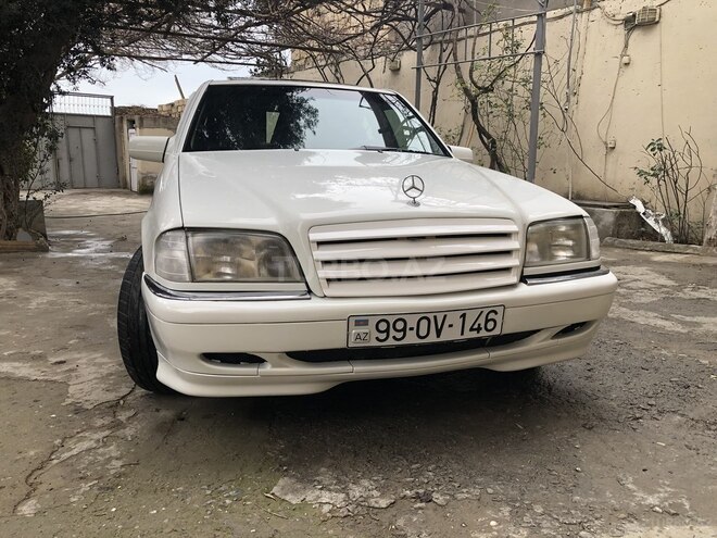 Mercedes C 230 1999, 370,000 km - 2.3 l - Bakı