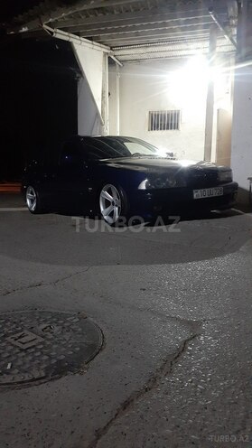 BMW 528 2000, 520,000 km - 2.8 l - Sumqayıt