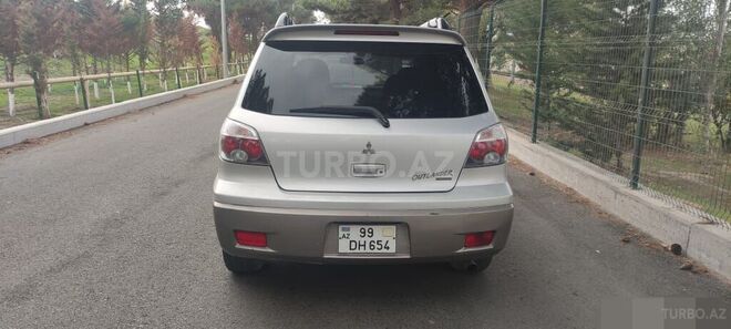 Mitsubishi Outlander 2002, 260,000 km - 2.4 l - Bakı