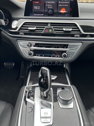 BMW 740 2018, 107,000 km - 3.0 l - Bakı