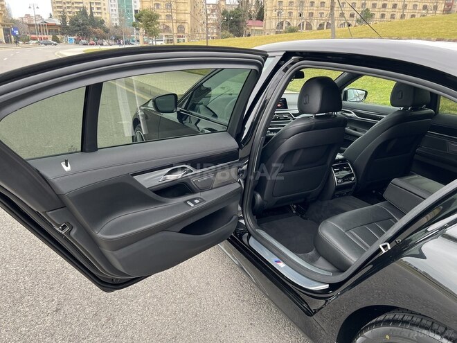 BMW 740 2018, 107,000 km - 3.0 l - Bakı